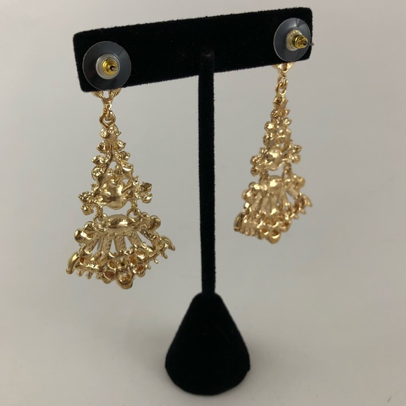 SALE 👀 Gold Tone Crystal Statement Earrings - Picture 5 of 6